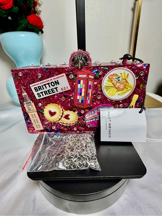 Kurt Geiger Handbags - Kurt Geiger Hot Pink Glitter London Sticker Box Clutch NWT